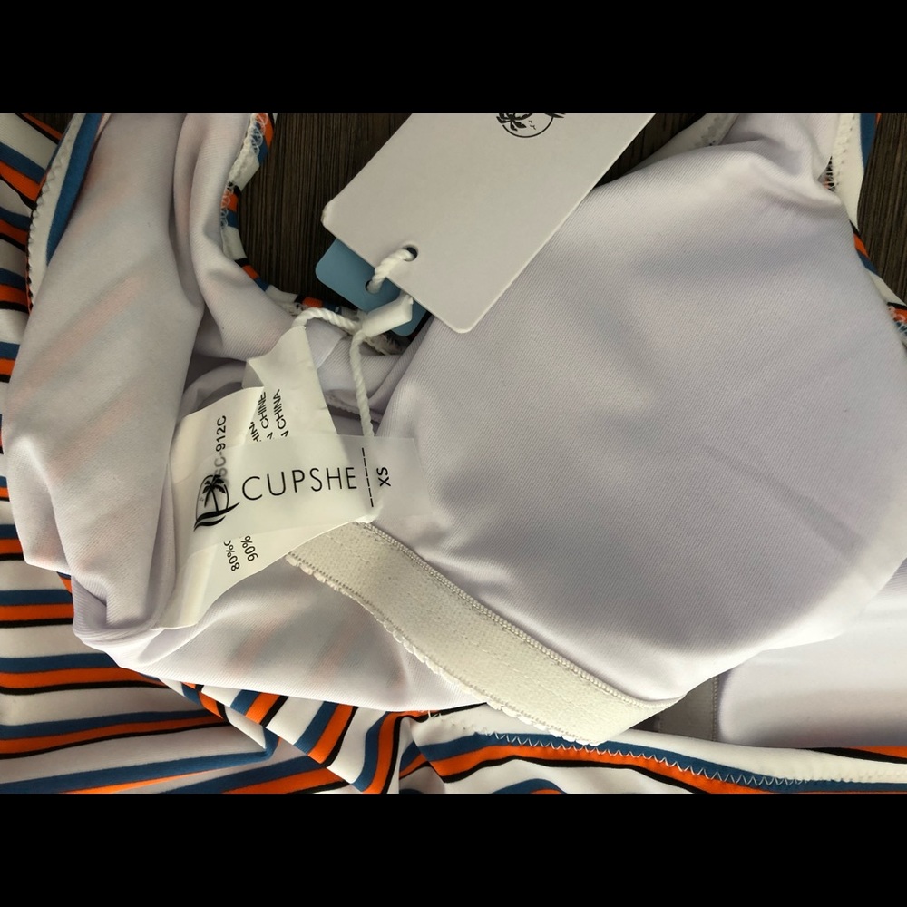 bathing suit - Picture 5 of 6